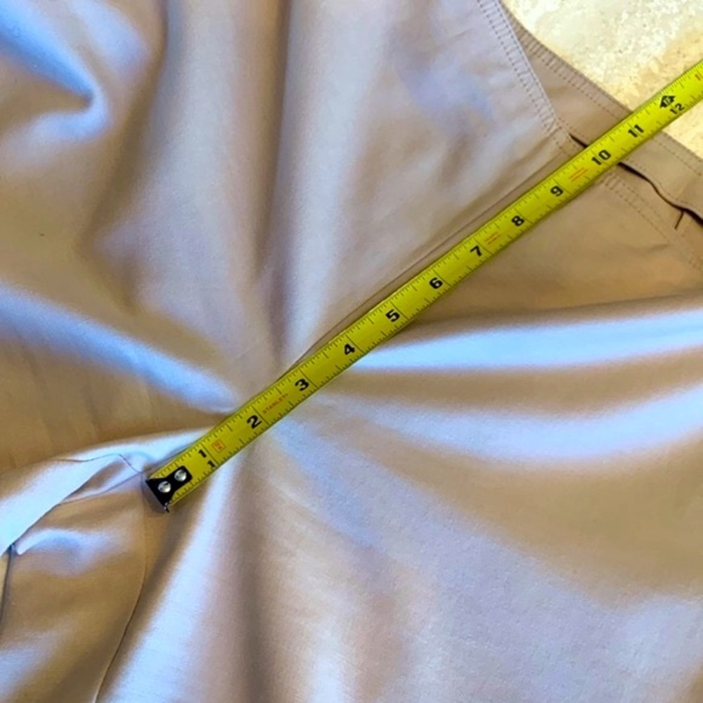 ST. JOHN Spring 2014 collection capri pant, cotton blend, side zip, ankle. 8 - Picture 15 of 17